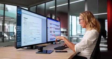 Online Document Editing: Proofreading Grammar Errors In Script Stock Photos