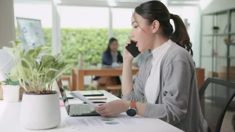 Online guidance service and solution for ESG consultant specialist company Vidéo 311938417