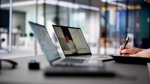 Online Lecture Or Virtual Coaching Tutorial Vídeo Stock 264927959