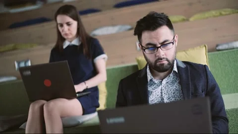 Online lecture at the university. Students study remotely. Business planning. Video stock 139403175