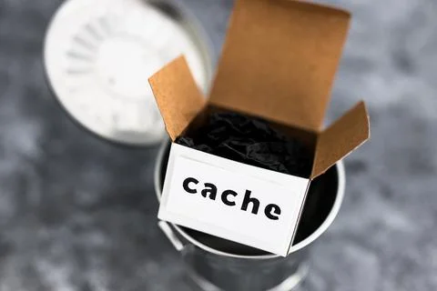 Online privacy and stored information, metaphor of box with Cache label throw Stockfoto's