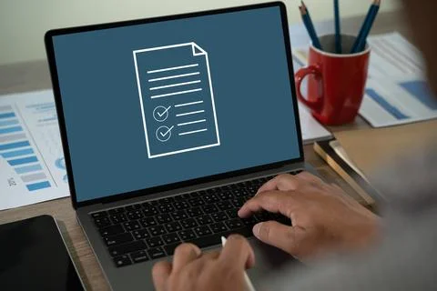 The online survey collected client feedback on technology applications, eva.. Stock Photos