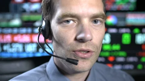 Online trader support 스톡 동영상 199634924