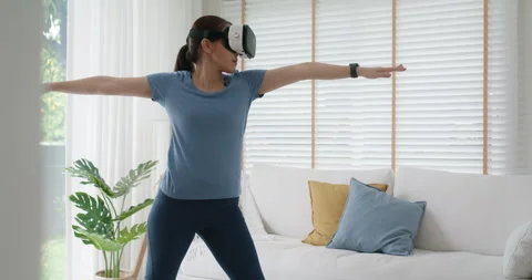 Online workout in VR yoga training class remotely exercise at home. 스톡 동영상 160579245