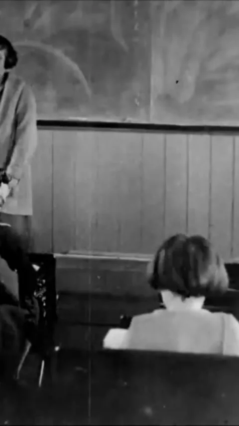 ONTARIO, CANADA - 1923 - Elementary school students in rural Ontario, Canada are Stock Footage 342243464