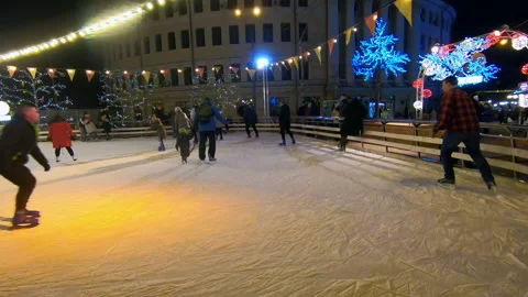 skating in air max