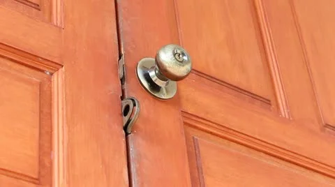 Open and close door 库存影片 20471476