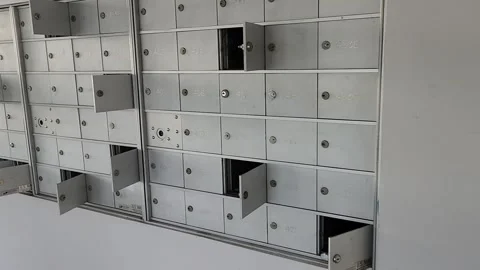 Open Apartment Mailboxes in Residential Building Hallway 库存影片 332394445