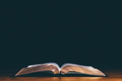 Open bible Stock Photos