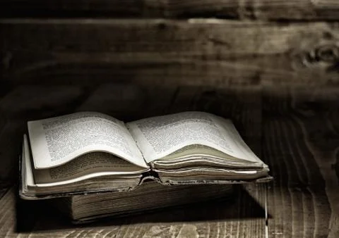 Open book Stock Photos