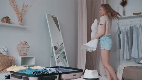 Open Borders, Pack Things, Happy Vacation, Booking Hotel. Stock Footage 140810028