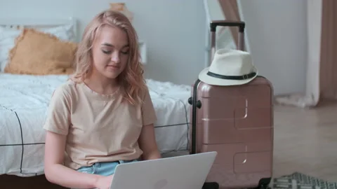 Open Borders, Pack Things, Happy Vacation, Booking Hotel. Stock Footage 140821282