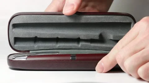 Open the case Vídeos de archivo 12441927