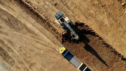 Open cast mine or quarry from above. Vidéo 164871883