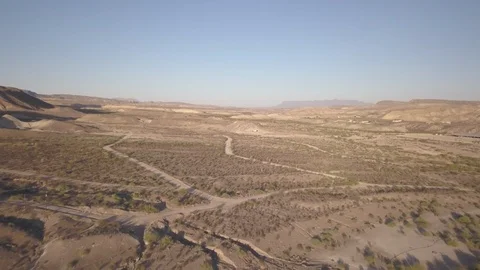 Open desert roads 库存影片 88448341