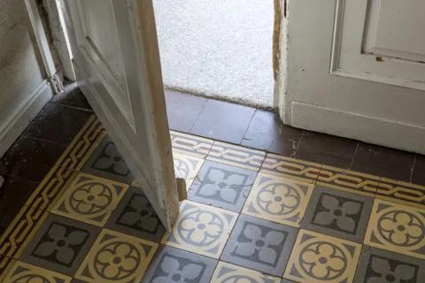 Open door Stock Photos