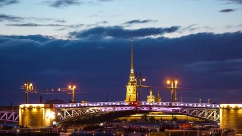 Open Dvortsovy Bridge and view of the Spit of Vasilyevsky Island Stock Footage 72073006