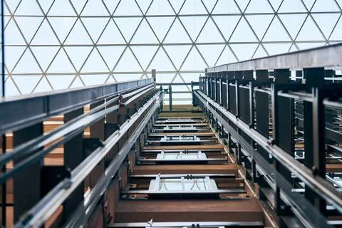 Open elevator lift shaft. Foto stock