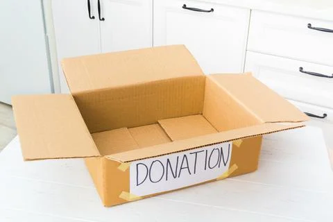 Open empty donation box with title. Help for people. Charity concept 스톡 사진