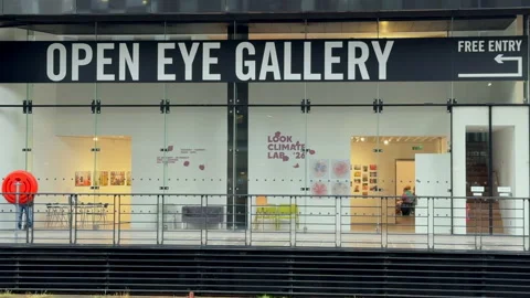 Open Eye Gallery Building, Mann Island. Liverpool. UK Vidéo 330139291