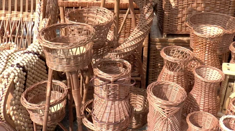 Open Fair Folk. Baskets made of wood. Vidéo 40732406