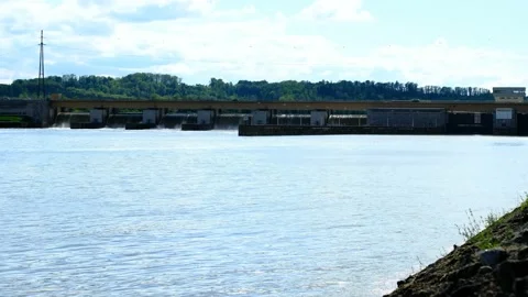 Open flood gates at the hydro power plant wallsee Stock Footage 154129033