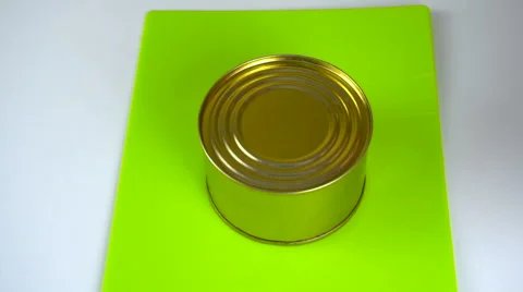Open a jar of canned fish Видео 67188384