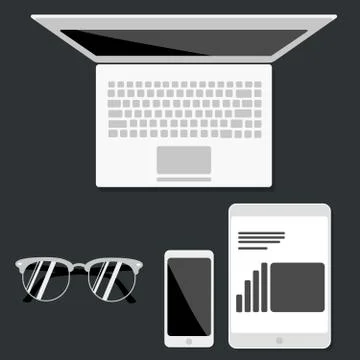 Open laptop with digital tablet and white smartphone. All with isolated screen Illustrazione stock