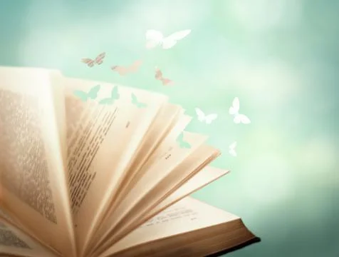 Open magic book with magic paper butterflies fly from it Foto stock