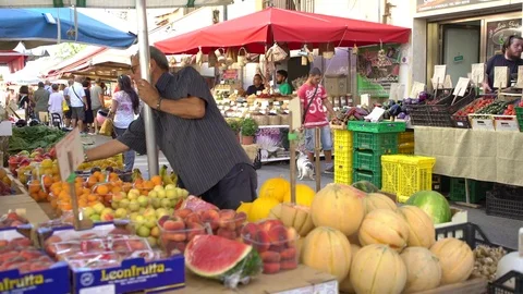 Open market sicily fruit Stock Footage 82013017