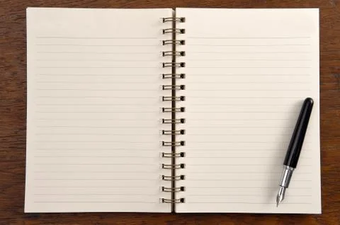 Open notebook and pen 스톡 사진