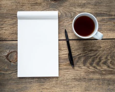 Open notepad with a clean white page Foto stock