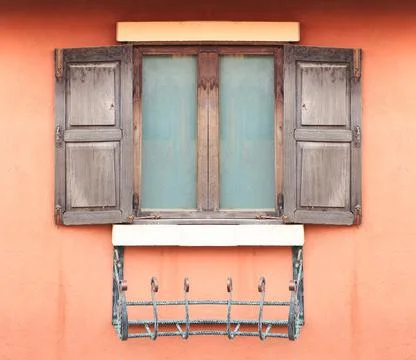 Open Old Window On Brick Wall Stock-Fotos