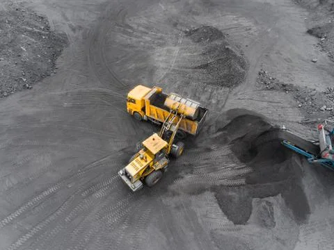 Open pit mine, breed sorting, mining coal, extractive industry Fotos de archivo