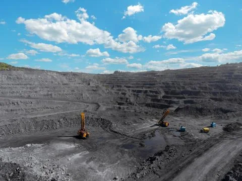 Open pit mine, breed sorting, mining coal, extractive industry anthracite, Coal Stock Photos