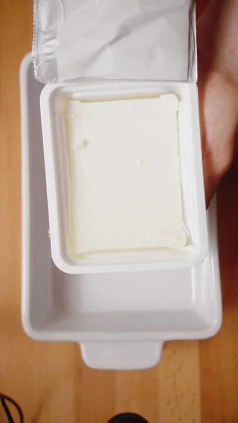 Open Plastic Box with Cheese Video stock 283252027