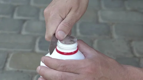 Open sealed jar Stock Footage 312787599