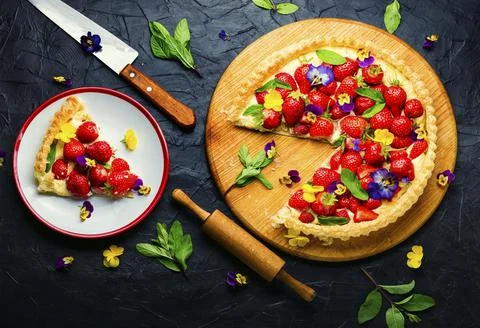 Open summer pie or cake with berries Stock Photos
