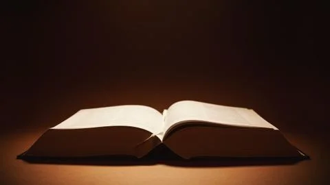 Open Thick Book 스톡 사진