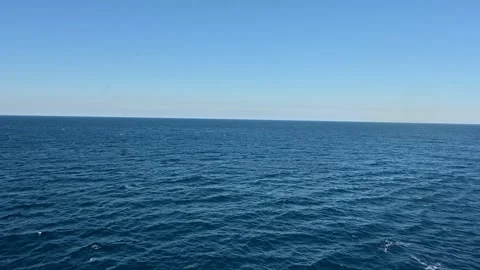 Open view of the Mediterranean Sea with a clear horizon line where sky meet.. 스톡 동영상 336215691