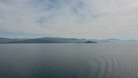 Open view of the Mediterranean Sea with a clear horizon line 스톡 동영상 336218456