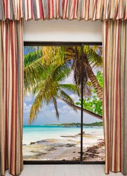Open window to the sea Fotos Stock