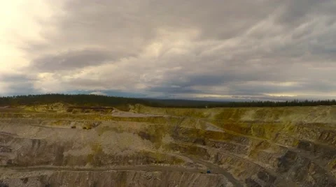 Opencast mining iron ore. Video stock 56077310