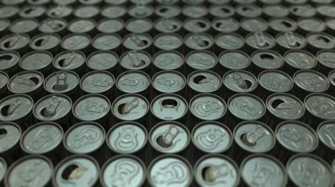 Opened and closed aluminum cans Video stock 45672021