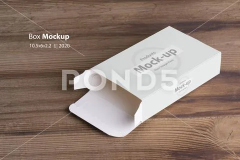 Opened empty pillbox on wooden table background mock-up series Template PSD