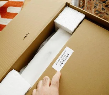 Opening Accessory Packaging Box with Label........ Stock Photos