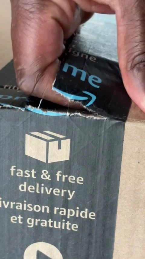 Opening an Amazon box Stock-Footage 289689776