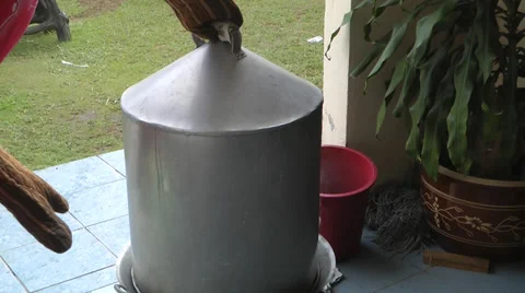 Opening big steamer Stock Footage 39861635