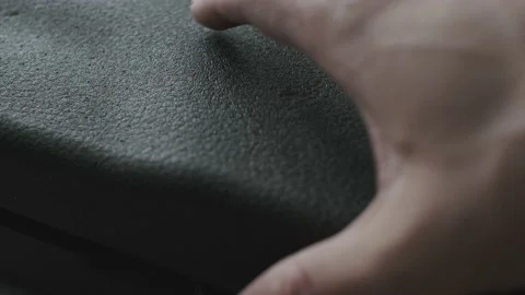Opening a black gimbal hard case. Vídeos de archivo 137707549