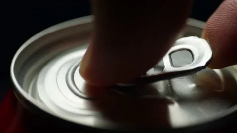 Opening a can of soda or a cola drink macro Stock-Footage 162500629